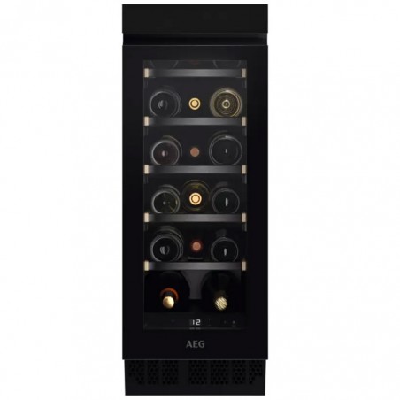 vinoteca empotrada bajo encimera Aeg AWUS018B7B 17 Botellas 82cm